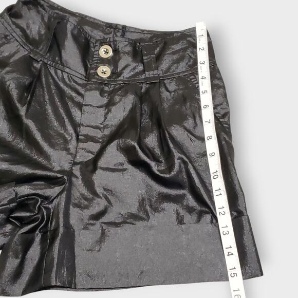 Marc by Marc Jacobs Black Satin Shorts High Rise Pleated Wide Leg Sz 2 Modern - Picture 11 of 11